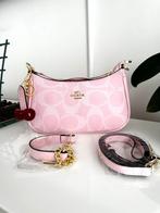 Pink Coach Cherry Shoulder Bag, Handtassen en Accessoires, Tassen | Damestassen, Verzenden, Zo goed als nieuw, Roze, Schoudertasje