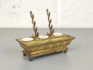 Verguld bronzen inktstel beschikbaar voor biedingen