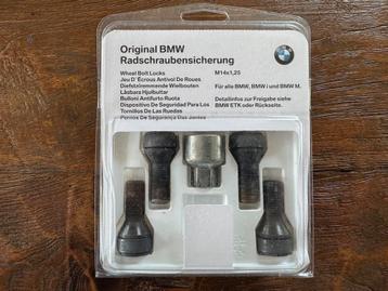 Wielbouten slotenset origineel van BMW artikelnr 36132453961 beschikbaar voor biedingen