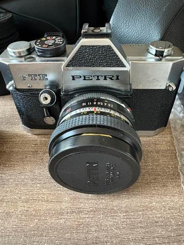 Petri camera, Enlèvement, Utilisé