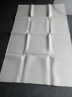 Onder een wit rubberen tafelkleed, Huis en Inrichting, Ophalen, Zo goed als nieuw, Rechthoek, Binnen