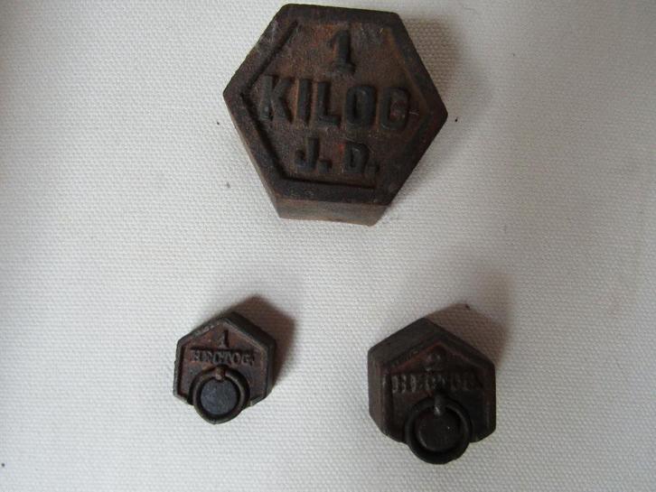 Oud Frans zeshoekig gietijzeren gewicht, Hectog.+ Kg, Antiek en Kunst, Antiek | Gereedschap en Instrumenten, Ophalen of Verzenden