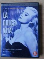 DVD La dolce vita - Marcello Mastroianni, CD & DVD, DVD | Classiques, Comme neuf, Tous les âges, Enlèvement ou Envoi, Drame