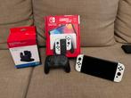 Switch OLED met controller, Games en Spelcomputers, Spelcomputers | Nintendo Switch, Met games, Zo goed als nieuw, Met 3 controllers of meer