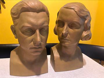 2x antiek jaren 20-30 borstbeelden Aalst Art Deco periode beschikbaar voor biedingen