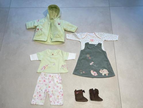 Lot de vêtements (52 pièces) pour fille de 1 à 3 mois, Kinderen en Baby's, Kinderkleding | Kinder-kledingpakketten, Zo goed als nieuw
