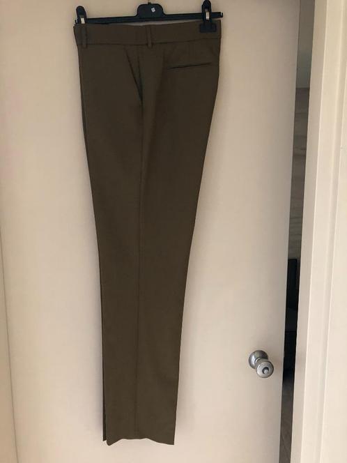 Pantalon long neuf vert kaki "Butch", taille 42, Vêtements | Femmes, Culottes & Pantalons, Taille 42/44 (L), Enlèvement ou Envoi