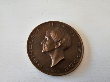 BRONZEN MEDAILLE VAN P. CLIQUET, PRINSES JEAN DE MERODE  beschikbaar voor biedingen