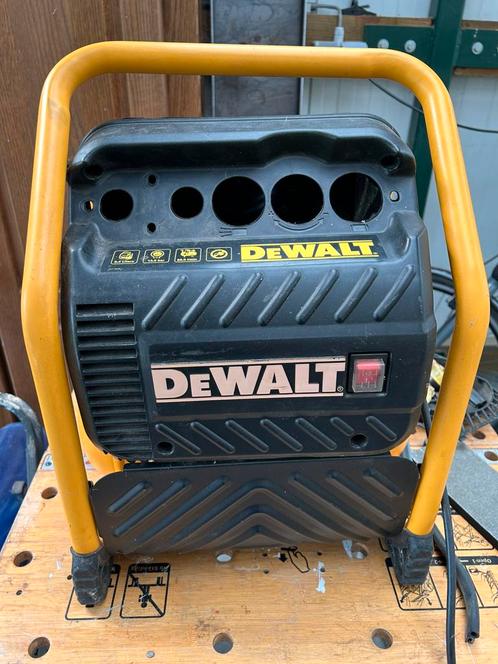 Dewalt compressor, Doe-het-zelf en Bouw, Compressors, Gebruikt, 10 bar of meer, Minder dan 25 liter, Minder dan 200 liter/min