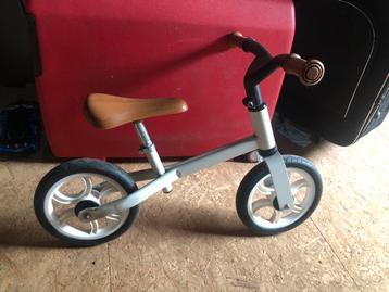Loopfiets beschikbaar voor biedingen