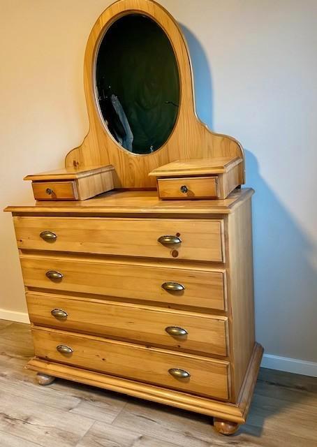 Massief beuken commode met spiegel, Huis en Inrichting, Kasten | Ladekasten, Gebruikt, 150 tot 200 cm, 100 tot 150 cm, 25 tot 50 cm