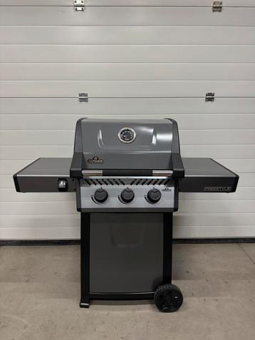 Napoleon Freestyle 365 gas barbecue nieuw beschikbaar voor biedingen