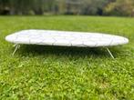 Kleine strijkplank vr op een tafel, Elektronische apparatuur, Strijkijzers en Strijkplanken, Ophalen, Gebruikt