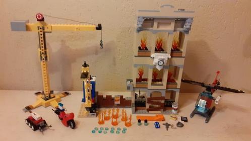Lego City 60216 Brandweerkazerne in de Stad, Enfants & Bébés, Jouets | Duplo & Lego, Utilisé, Lego, Ensemble complet, Enlèvement ou Envoi