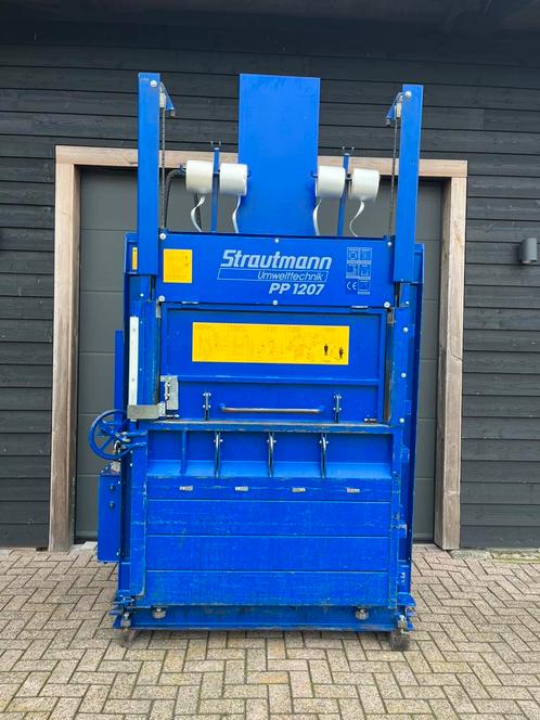 Balenpers | Papierpers | Strautmann PP1208 | 58 ton, Zakelijke goederen, Kantoor en Winkelinrichting | Magazijn, Stelling en Opslag