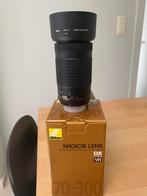 Lens Nikkon DX 70-300 met zonnekap, Audio, Tv en Foto, Foto | Lenzen en Objectieven, Telelens, Zo goed als nieuw, Zoom, Ophalen