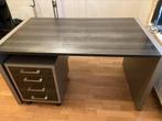 Bureau zwart en grijs, Ophalen, Gebruikt, Bureau