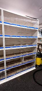 Kweekbakken vogelkooien, Ophalen