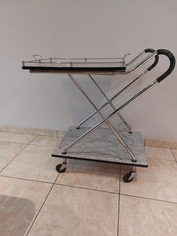 Desserte/bar/chariot à boissons vintage beschikbaar voor biedingen