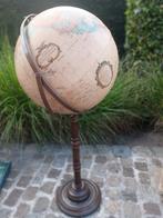 Wereldbol op voet globes, Ophalen, Gebruikt