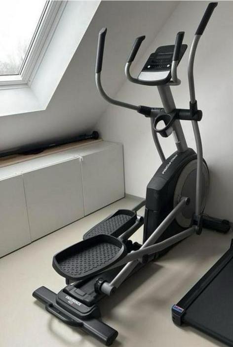 Crosstrainer (Proform Endurance 420E Elliptical), Sport en Fitness, Fitnessapparatuur, Zo goed als nieuw, Crosstrainer, Ophalen