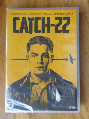 )))  Catch-22  //  Mini Série   (((