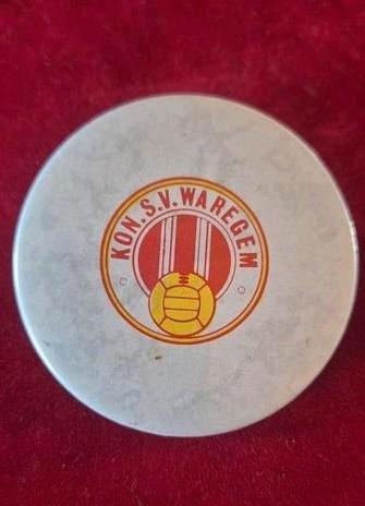 Oude opsteekbadge van Kon. SV Waregem, Verzamelen, Sportartikelen en Voetbal, Gebruikt, Ophalen