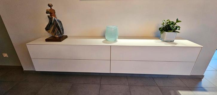 Hangdressoir/TV-kast met 4 laden in mat glas  200Bx40Hx37D g, Maison & Meubles, Armoires | Mobilier de télévision, Verre, Enlèvement