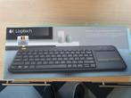 logitech K400 PLUS WIRELESS TOUCH KEYBOARD, Nieuw, Azerty, Ophalen of Verzenden, Draadloos