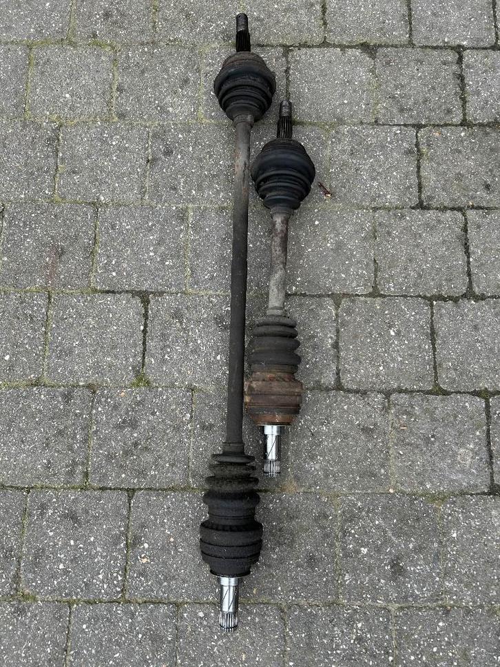 Opel Kadett E - Cardans, Autos : Pièces & Accessoires, Moteurs & Accessoires, Opel, Utilisé, Enlèvement ou Envoi