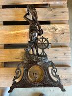 Antieke pendule klok, Ophalen