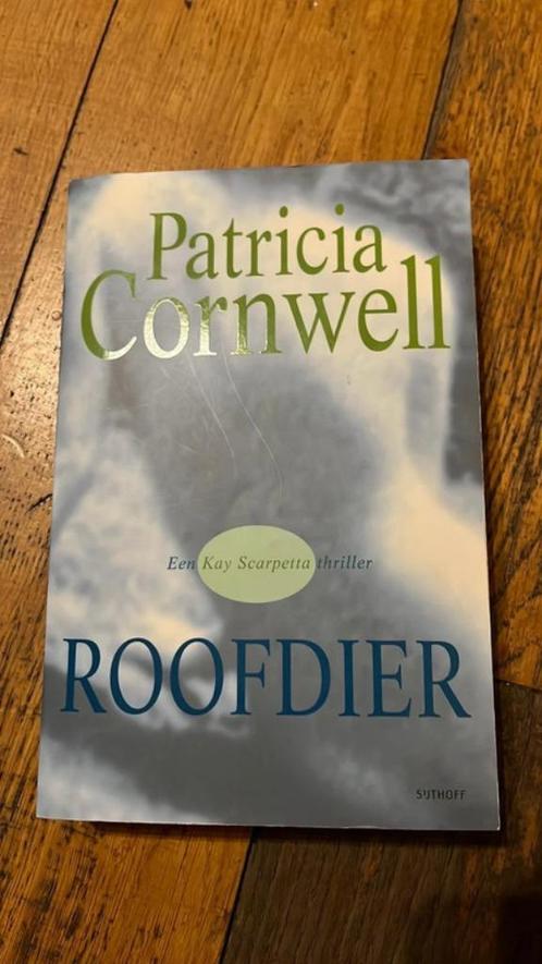 Patricia Cornwell - roofdier, Boeken, Thrillers, Zo goed als nieuw, Ophalen of Verzenden