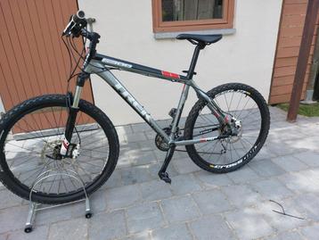 TREK 6300 MOUNTAINBIKE  beschikbaar voor biedingen