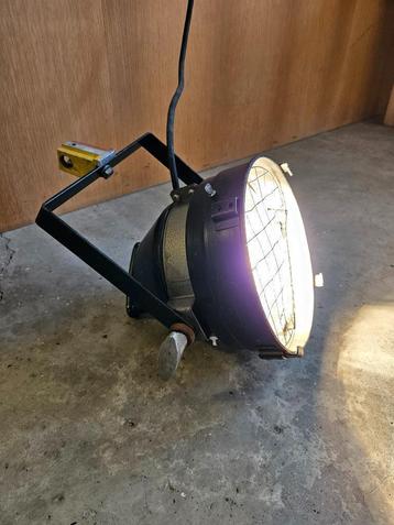 Set vintage PAR 64 theaterprojectoren beschikbaar voor biedingen