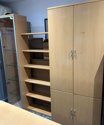 NIEUW set kantoormeubilair van 4 of 6 stuks  beschikbaar voor biedingen