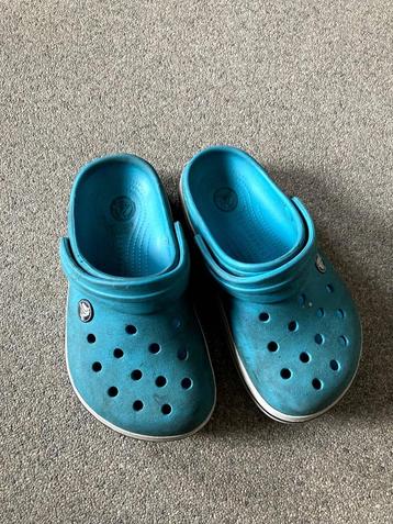 Opruim: crocs maat 31-32 voor 1 euro  beschikbaar voor biedingen