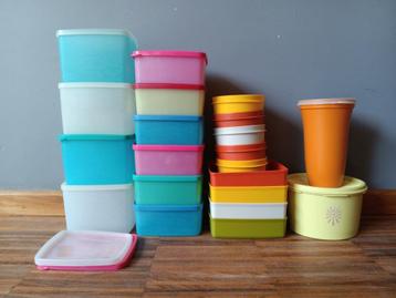 Lot vintage Tupperware beschikbaar voor biedingen
