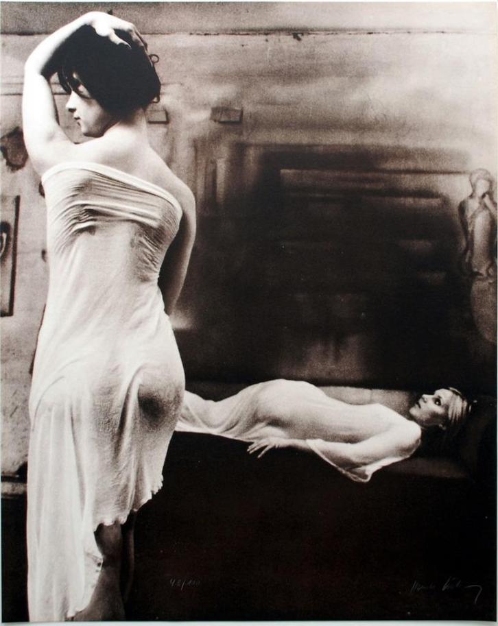 'Verhüllte Akte' Foto van Karin Székessy (DL), Diensten en Vakmensen, Fotografen