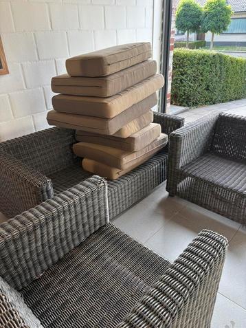 Lounge set, gekocht bij exterio, tweezit en twee één zitten beschikbaar voor biedingen