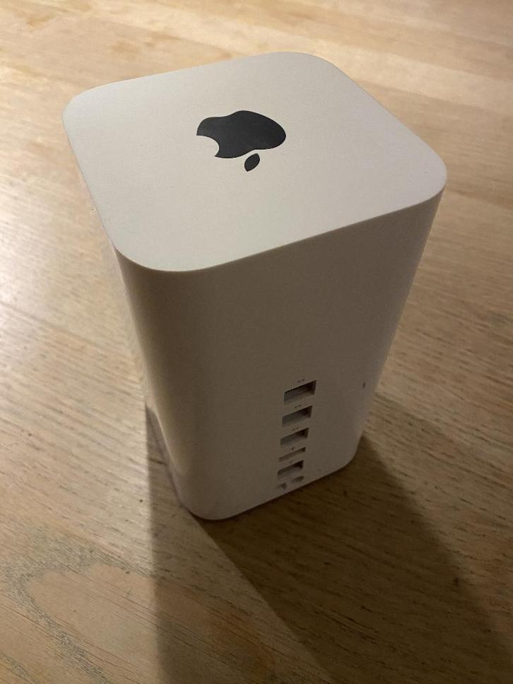 Apple Wifi Station A1521, Computers en Software, Routers en Modems, Gebruikt, Ophalen of Verzenden