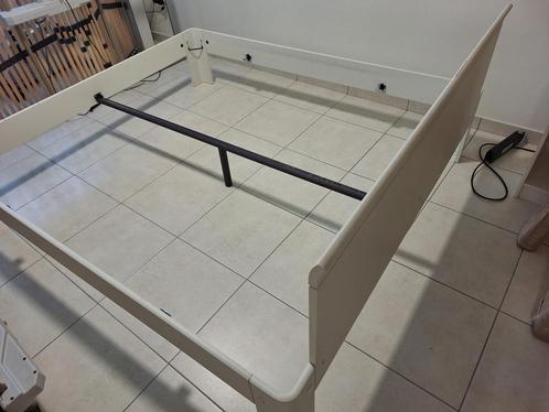 Design hedendaags bedkader, Huis en Inrichting, Slaapkamer | Bedden, Zo goed als nieuw, Tweepersoons, 180 cm, 200 cm, Hout, Wit
