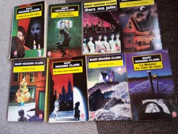 Mary H Clarck thrillers 3€/l  poche   6€gd formatTBE beschikbaar voor biedingen