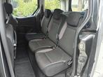 Peugeot Partner Tepee 1.6HDi 5-zit/CAM/Apple/Cruise/Trekhaak, Auto's, Voorwielaandrijving, Gebruikt, Zwart, 4 cilinders