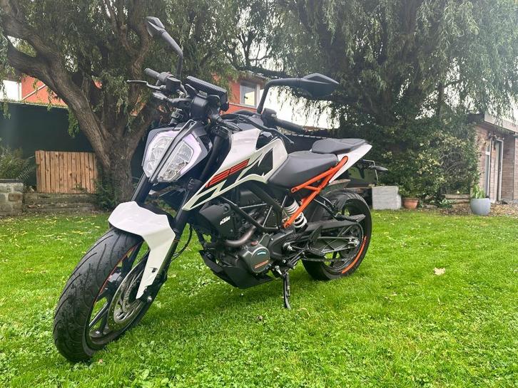 KTM 125 Duke, Motoren, Motoren | KTM, Particulier, Naked bike, 11 kW of minder, 1 cilinder, Minimaal motorrijbewijs A1, ABS, LED Verlichting