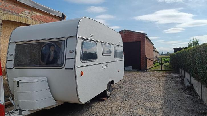 Caravan De Reu, Caravans en Kamperen, Caravans, Particulier, tot en met 3, 750 - 1000 kg, Treinzit, Overige merken, Omvormbare zithoek