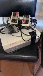 Nintendo nes, Games en Spelcomputers, Spelcomputers | Nintendo NES, Met 2 controllers, Ophalen of Verzenden, Zo goed als nieuw
