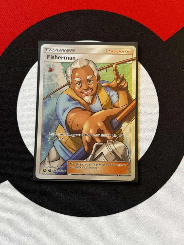 Pokémon - Hidden Fates - Fisherman SV83/SV94 - NM, Hobby en Vrije tijd, Verzamelkaartspellen | Pokémon, Zo goed als nieuw, Losse kaart