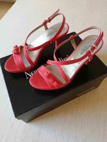 leuke zomerpumps  Nero Giardini  maat 35