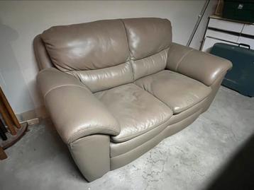 Fauteuil Cuir 2 places beschikbaar voor biedingen