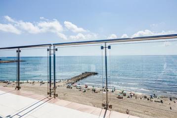 Spectaculaire eerstelijns penthouse / strand in Torrevieja.. beschikbaar voor biedingen